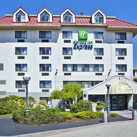 Holiday Inn Express Boston-Waltham By Ihg Exterior foto