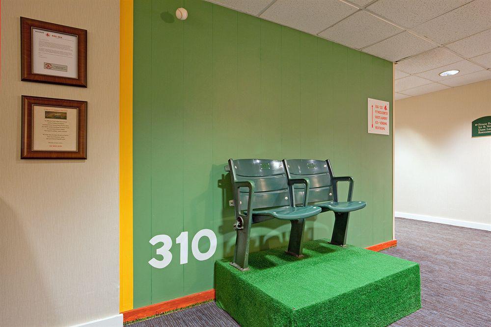 Holiday Inn Express Boston-Waltham By Ihg Instalações foto
