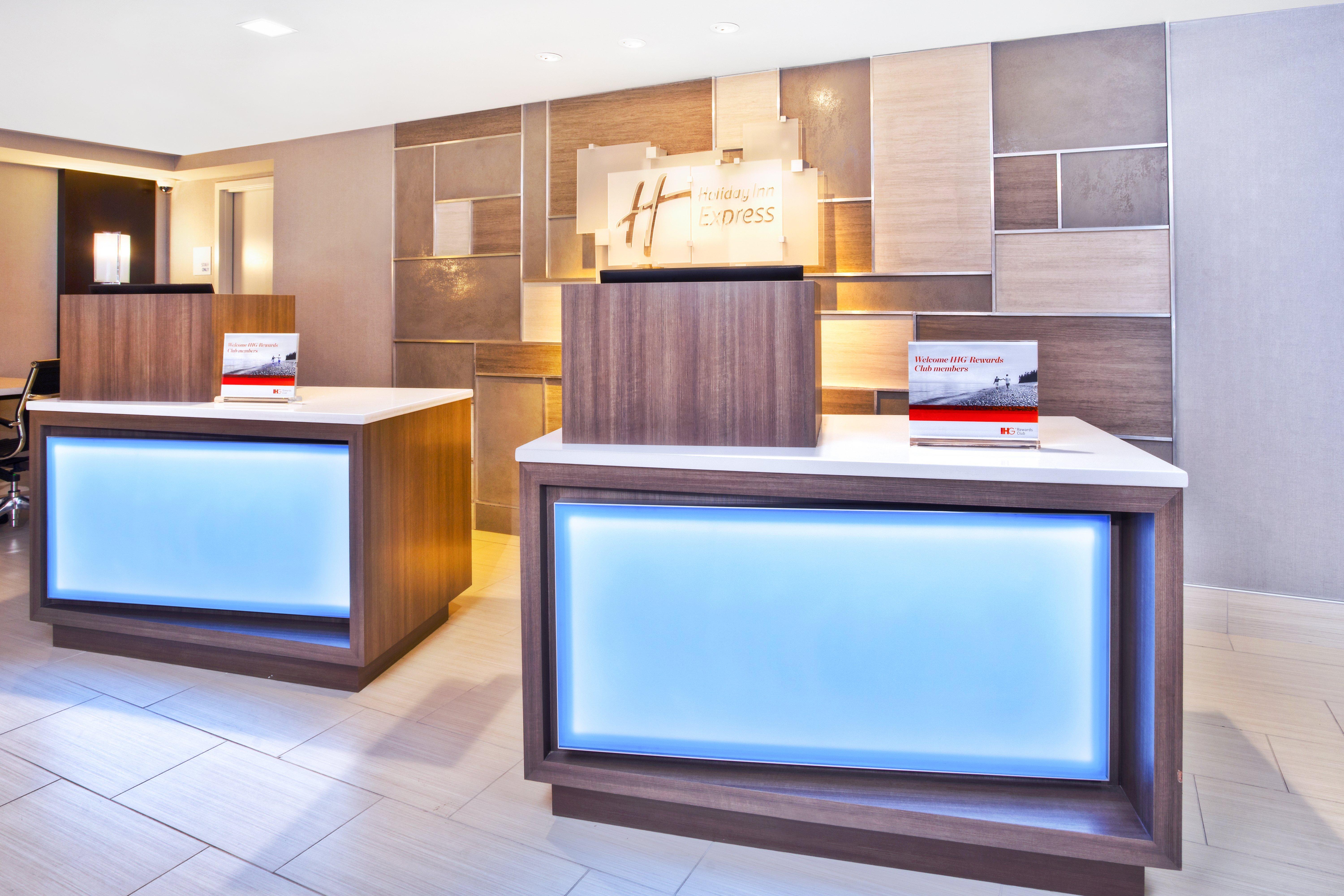 Holiday Inn Express Boston-Waltham By Ihg Exterior foto