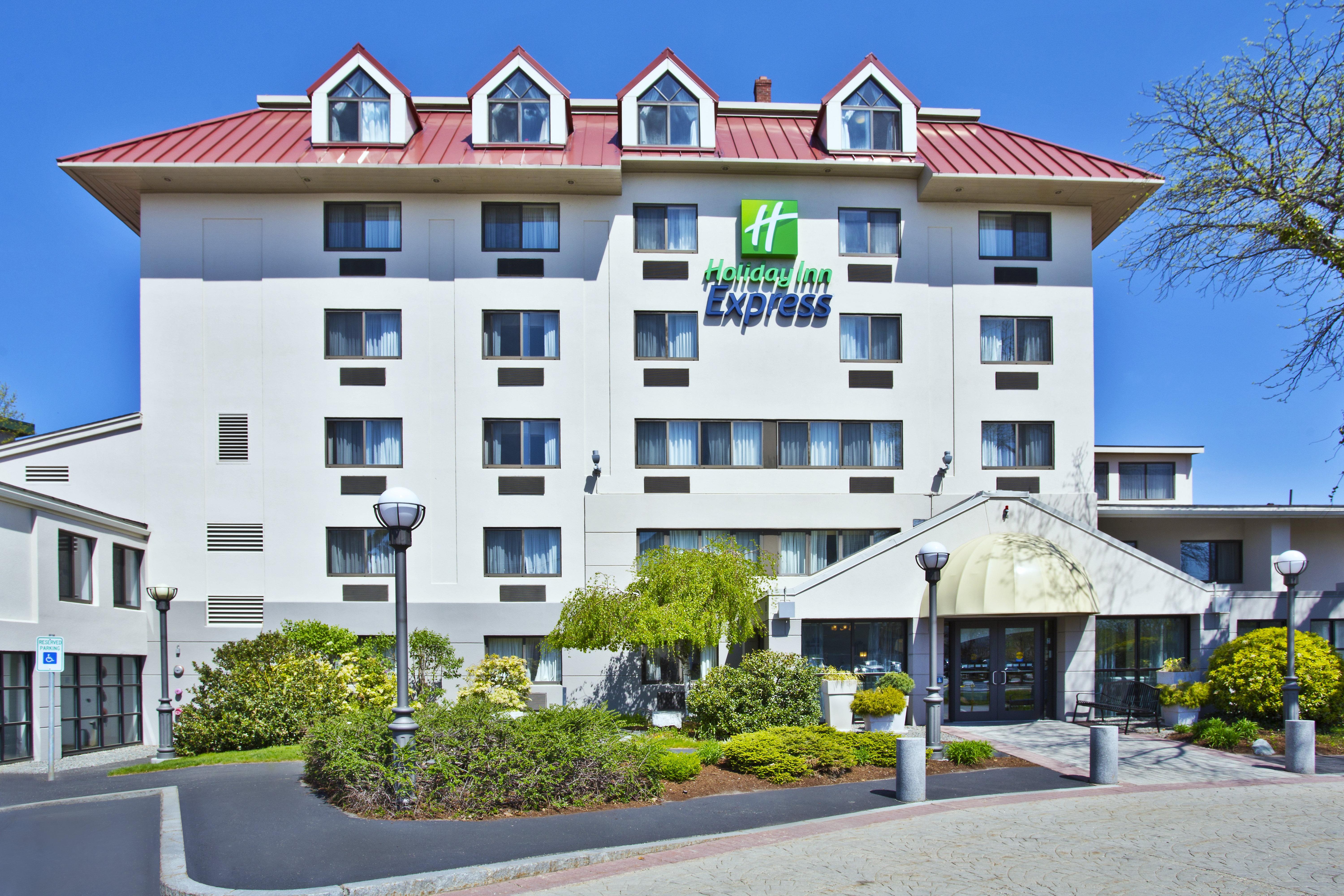 Holiday Inn Express Boston-Waltham By Ihg Exterior foto