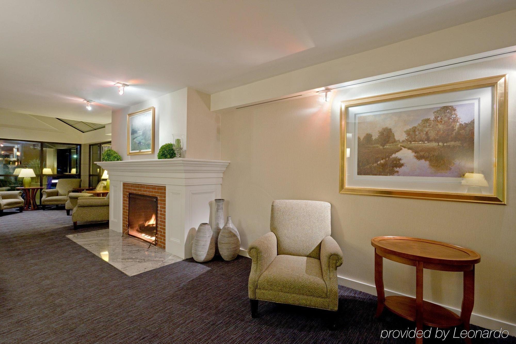 Holiday Inn Express Boston-Waltham By Ihg Interior foto