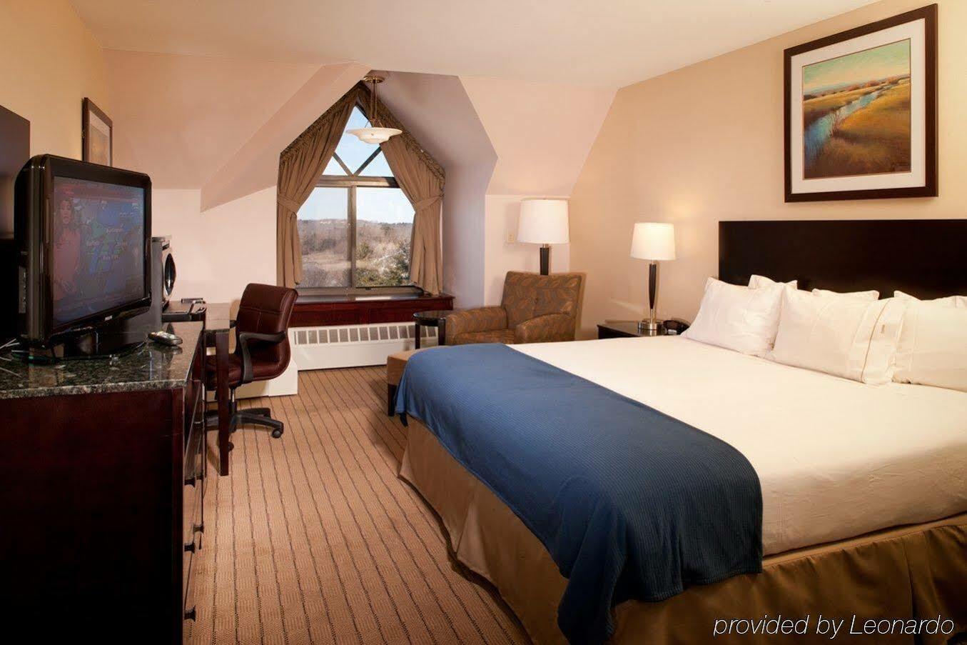Holiday Inn Express Boston-Waltham By Ihg Exterior foto