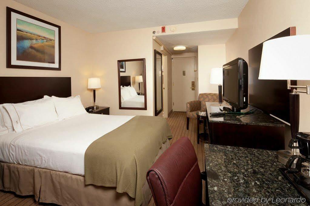 Holiday Inn Express Boston-Waltham By Ihg Exterior foto